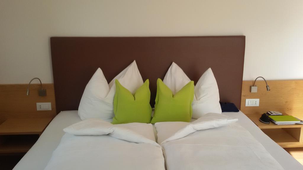 Garni Raffein Hotel Lana Buitenkant foto