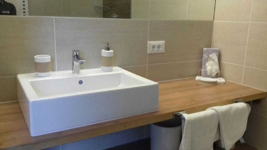 Garni Raffein Hotel Lana Buitenkant foto